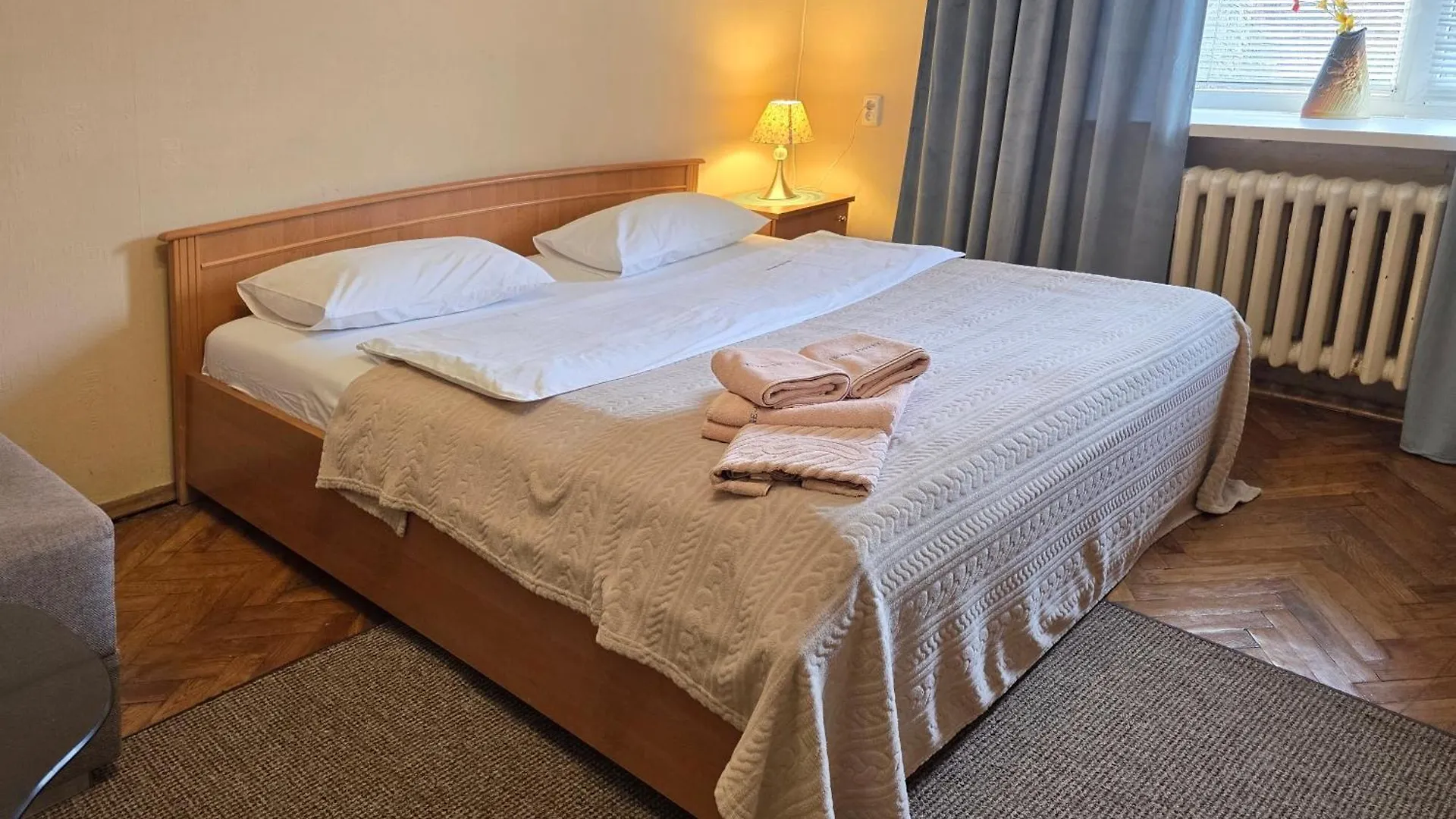 Home Hotel Apartments On Lva Tolstogo Киев