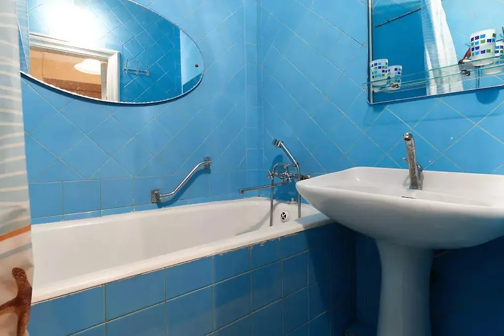 Home Hotel Apartments On Lva Tolstogo Kyiv Ukraine