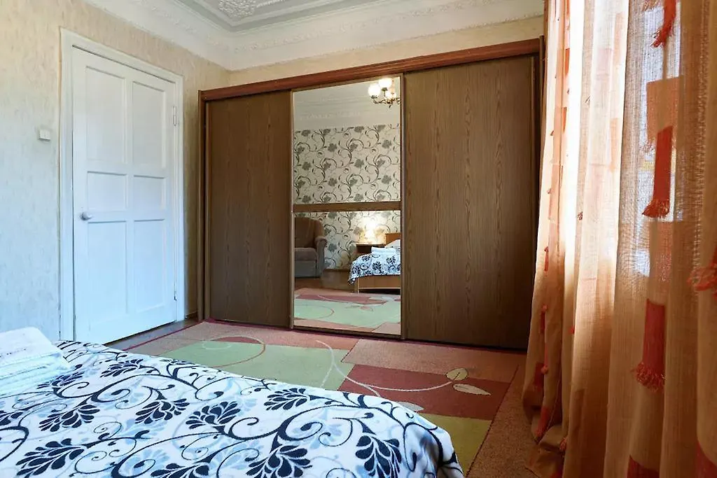 Home Hotel Apartments On Lva Tolstogo Kyiv